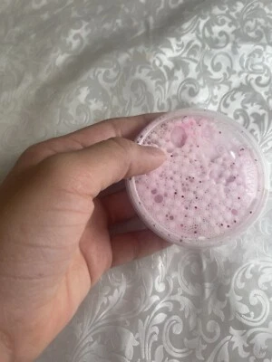 Slime de espuma rosa.��Compra paquete de seis y obtén uno gratis ❤️����100 en stock Foto 1 de 3