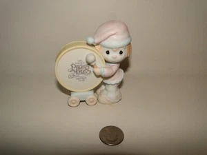 UNSER CLUB KANN NICHT SCHLAGEN Chartermitglied 1985 Precious Moments Geburtstag #B-0001 - Bild 1 von 6