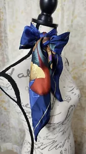 "Bufanda cuadrada MFA Museum of Fine Arts Boston 100 % seda 34x34"" hojas de ginko azul" - Imagen 1 de 18