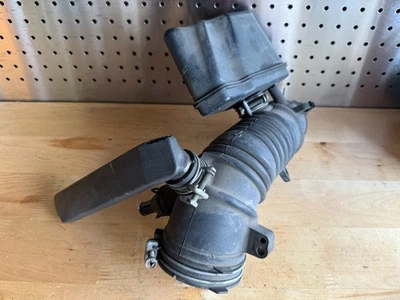 2007-2011 Toyota Camry гибрид, воздухозаборник с резонатором, 2,4 л, 17880-28230 - Изображение 1 из 4