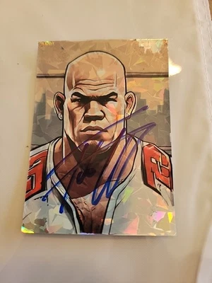 DAMAGED TITO ORTIZ AUTOGRAPH SIGNED TRADING CARD UFC  HEAVYWEIGHT CHAMPION - Image 1 of 2