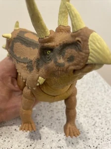Jurassic World Dino Escape Mega Destroyers PENTACERATOPS Mattel Figur - Bild 1 von 12