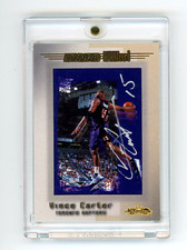 VINCE CARTER 2001-02 Fleer Showcase Avant Card Auto SP /150 Silver Ink Signature