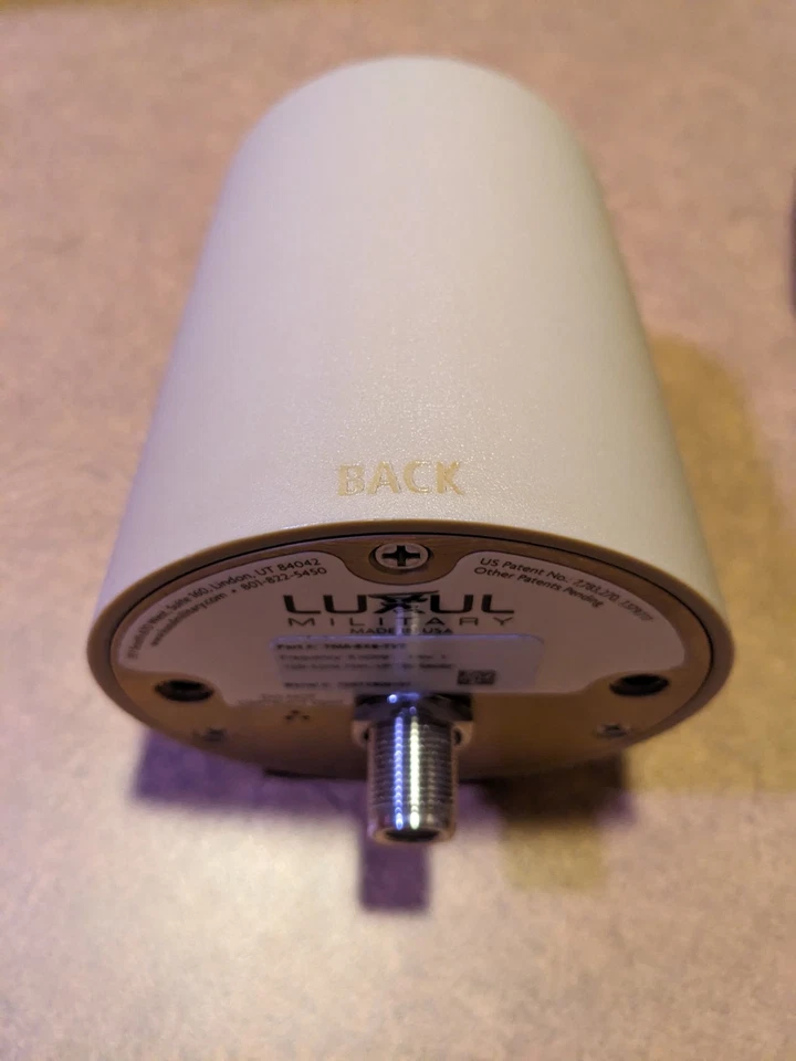 Luxul (Mobil Mark) 5GHz 7dBi Tactical Mesh 180 Degree Sector Antenna TMA-5XS-7VT - Image 1 of 4