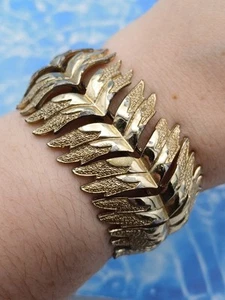 Splendido Bracciale Vintage Coro Catena Sufty Tono Oro Grosso - Foto 1 di 13