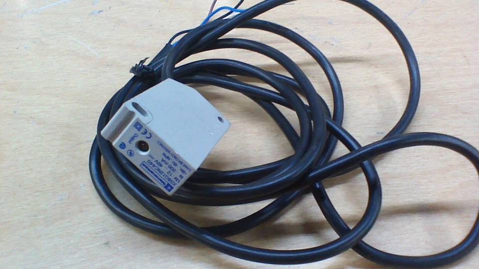 TELEMECANIQUE XS8G12NC440 Proximity Sensor.         W267 - Image 1 of 1