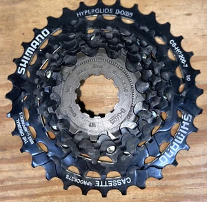 Cassette Shimano 7 velocidades negro 12-32 - Imagen 1 de 4