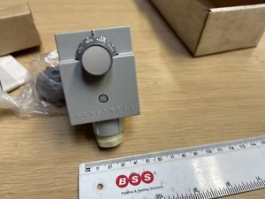 Honeywell L6088A 1070 EINZELN AQUASTAT S.P.D.T 40-110oC - Bild 1 von 12