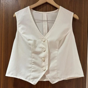 weiße Bluse mit Knopfleiste klassisch minimalistisch Avantgarde raffiniert Beatnik Gr. 10 Weste - Bild 1 von 7