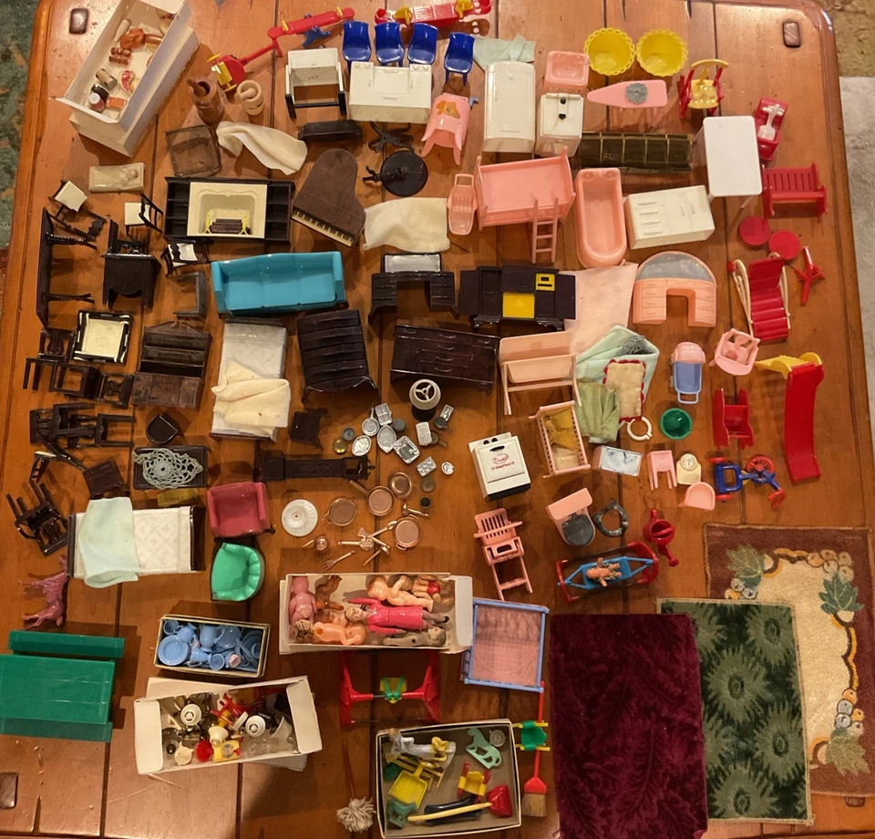Винтажная идеальная мебель для кукольного домика смешанный лот недвижимость найти как есть @200 штук - Изображение 1 из 4