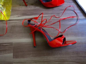 PLEASER FRESH-25 / 8 / TIE-UP-LEG / HEELS / ROT / LACKLEDER / OPEN TOE / - Bild 1 von 10