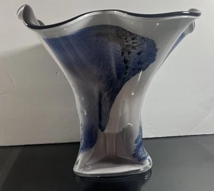 Vintage Makora Krosno 12" Poland Purple Art Glass Handkerchief Vase - Picture 1 of 11