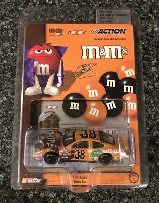 De colección Raro 2003 NASCAR ELLIOTT SADLER #38 M&M'S "Halloween" Diecast 1/6.696 Foto 1 de 4
