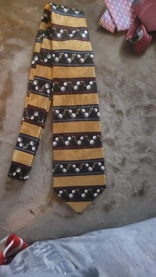 Corbata de seda Madder antigua geométrica naranja (hecha a mano en Italia) Foto 1 de 3