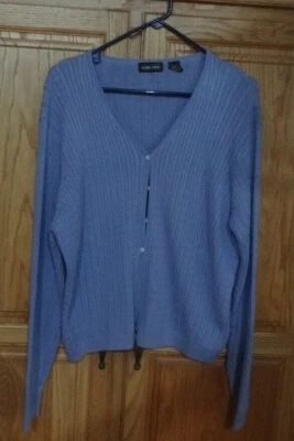 SUÉTER USADO EN EXCELENTE ESTADO JEANNE PIERRE PÚRPURA TEJIDO CABLE BOTÓN CUELLO EN V -- TALLA GRANDE L Foto 1 de 4