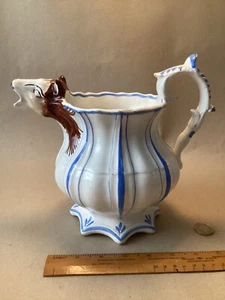 SELTENES ANTIKES STAFFORDSHIRE HANDBEMALTES MILCHKÄNNCHEN - MIT KUHKOPFAUSLAUF um 1840 - Bild 1 von 17