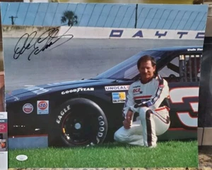 Authentic Autographed Dale Earnhardt Sr 17x14 Photo Goodwrench Daytona JSA COA - Picture 1 of 7