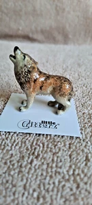 Figurina miniatura LITTLE CRITTERZ lupo ululante "Lobo" nuova SPEDIZIONE GRATUITA LC997 - Foto 1 di 6