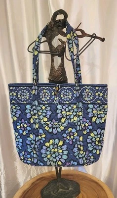 Bolso de Mano/Bolso de Hombro Vera Bradley Azul Índigo 2 Correas Cierre de Palanca Bolsa Frontal Foto 1 de 4
