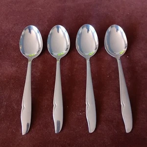 Set 4 cucchiaini da zuppa Oneidacraft Deluxe PROFILO INOX 6-7/8" BELLI!! - Foto 1 di 2