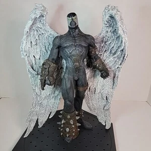 MCFARLANE TOYS 12" WINGS OF REDEMPTION SPAWN FIGURE w/ BASE EXCELLENT CONDITION - Picture 1 of 18