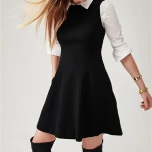SPANX The Perfect Fit & Flare Kleid Neu mit Etikett kleine funktionelle Taschen breite Träger - Bild 1 von 7