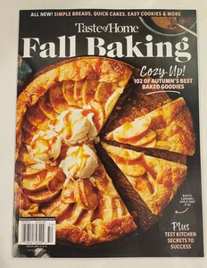 TASTE of HOME FALL BAKING Magazine Special Issue 2025 TEST KITCHEN SECRETS! 102+ - Bild 1 von 2
