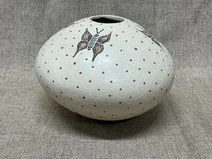 Mata Ortiz Pottery Butterfly Vase Seed Pot Mexican Pottery - Picture 1 of 6