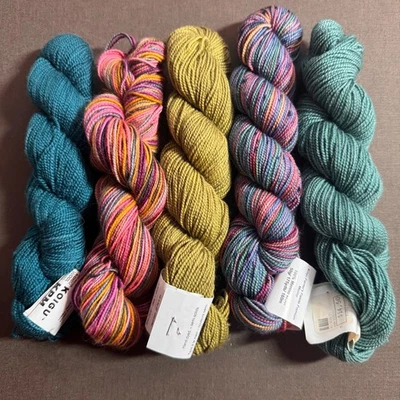Пряжа с пальцами KOIGU KPM & KPPPM 100% шерсть мериноса 175 ярдов - ассортимент лот 5 мотков - Изображение 1 из 2