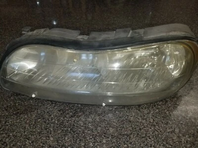 Chevrolet Malibu 2004 faro clásico Foto 1 de 2