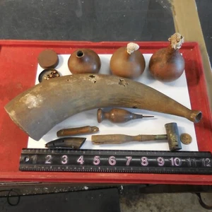 Hand Made Powder Horn With Different Acessories --All Bought Together - Picture 1 of 13