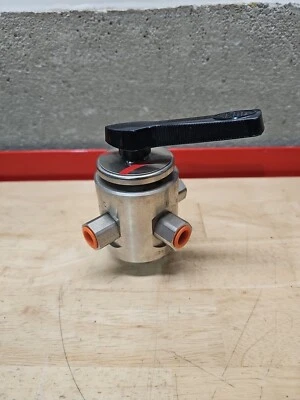 Hoke 7911F4Y 4-way Manual Stainless Ball Valve 1/4in Npt☆NEW SURPLUS FREE SHIP ☆ - Image 1 of 4