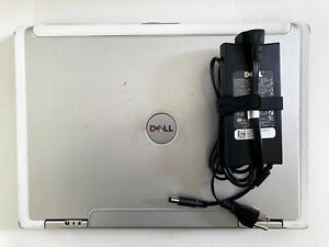 Dell Inspiron 9300 laptop Windows XP sp3 17" screen 120GB sata hdd 2GB ram