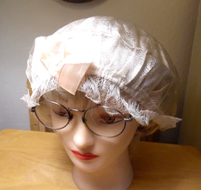 VINTAGE 1920'S VICTORIAN WOMANS LACY NITE CAP #1 - Image 1 of 3
