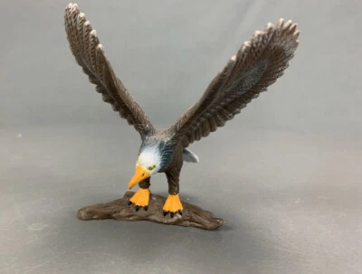 Eagle " Wild Animal Figurines Terra By Battat G0904 LZ - Image 1 of 4
