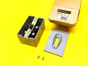 GE MODEL 5 TUMBLER SWITCH TC2228 240AC 20 AMP 2 POLE TYPE RB ( NEW IN BOX ) - Picture 1 of 10