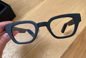 Hearview Smart Glasses for the Deaf and Hard of Hearing - Picture 1 of 6