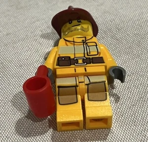LEGO City Bombero Minifigura Naranja Traje de Bombero Bombero 2 con Taza - Imagen 1 de 1