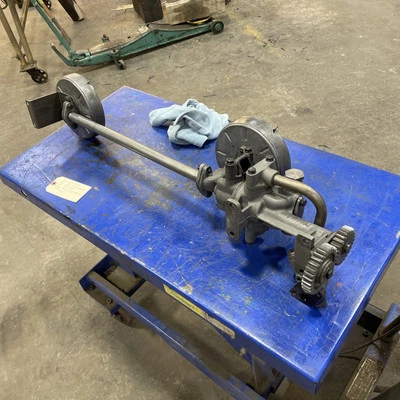 Detroit Diesel 5175988 Oil Pump Assembly R/H Scavenging 671 - Image 1 of 4