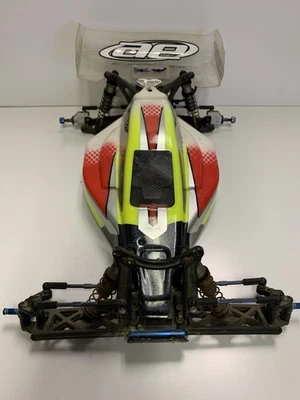 TEAM ASSOCIATED B4 2WD 1/10 SCALE BUGGY(RACE READY) - Image 1 of 4