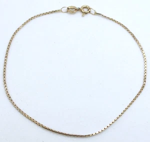 Vintage 14K Yellow Gold Italy 7.75" Thin Box Chain Bracelet 1.18 Grams - Picture 1 of 9