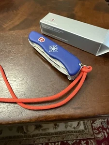 Victorinox Swiss Army Skipper Blue Multi-Tool Knife - Picture 1 of 4
