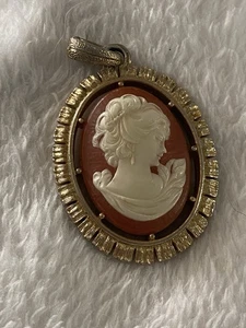 Vintage Avon Two Side Reversible Cameo Fleur De Lis Pendant - Picture 1 of 5