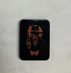 Mazo de cartas de juego exclusivo de ciencia ficción de Westworld y lata coleccionable con caja de botín - Imagen 1 de 4