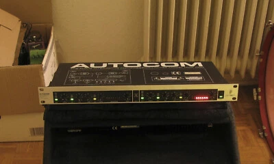 Behringer Autocom MDX 1000 Audio-Kompressor - Bild 1 von 3
