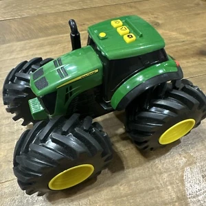 John Deere Monster Treads Tractor Lights & Sounds Pre-owned 2019 TOMY - Picture 1 of 3