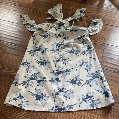 J.O.A. Mujeres XS Blanco Azul Floral Lino Volantes Hombro Frío Mini Vestido Nuevo con Etiquetas Foto 1 de 4