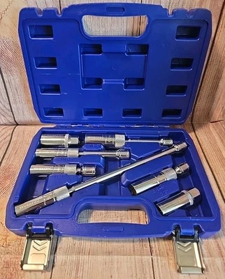 WORKPRO 7 PCS Magnetic Swivel Spark Plug Socket Set with 12 Points Magnetic Core - Image 1 of 4