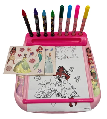 Disney Princess Malstation mit Stiften Stickern und Malrolle Prinzessinen NEU ♥ - Bild 1 von 4