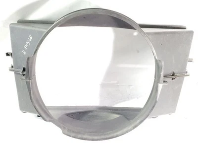 Cubierta del radiador 5,3 L tracción trasera OEM 2001 Chevrolet Suburban 1500 Foto 1 de 4